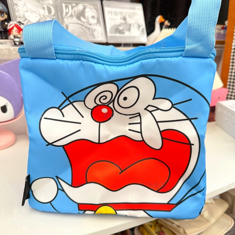 Doraemon Large Capacity Insula - Food Storage Box Large avis et prix